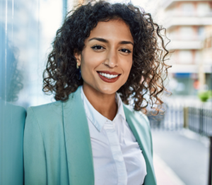 Attractive Hispanic Woman with Naturally Curly Hair. Michael Anthony Salon Washington, DC.